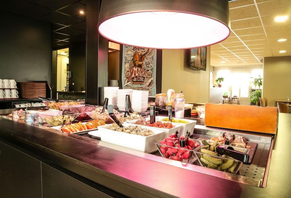 Hotel Inn Design & Restaurant Nantes Hotel in Carquefou