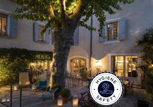 La Maison Sur La Sorgue - Esprit de France Hotel in L'Isle-sur-la-Sorgue