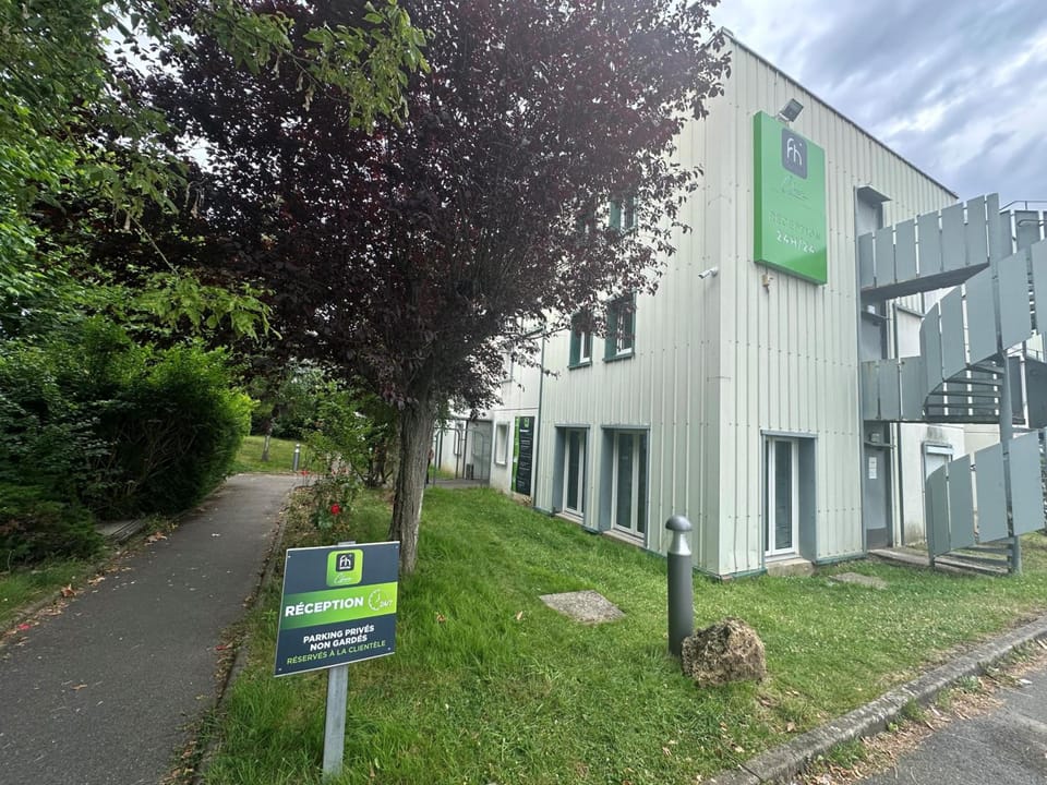 FAST HOTEL Les Ulis - Courtabœuf Hotel in Île-de-France