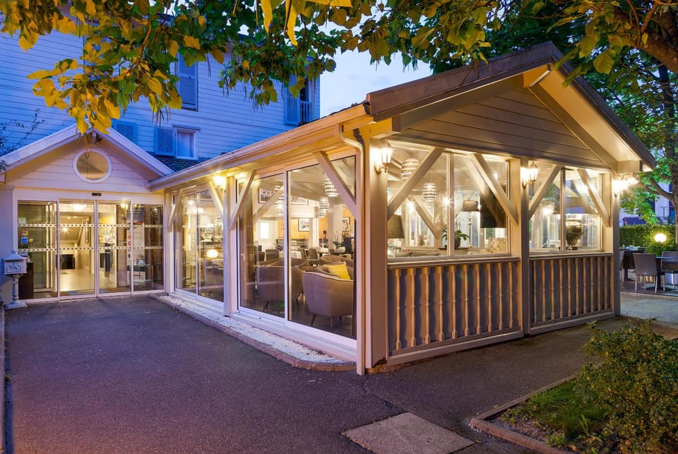 Hotel Acadie Villebon sur Yvette Hotel in Île-de-France