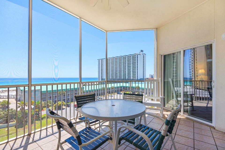 Destin Holiday Beach Resort Resort in Destin