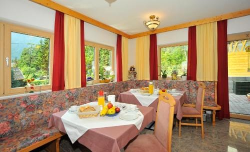 Haus Gisela Hotel in Tyrol