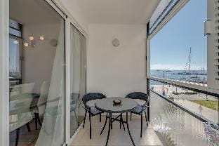 Paparazzi Apartment - SeaView + Free parking Hotel in Split