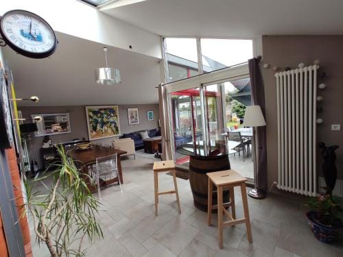 Aux Trois Palmiers Hotel in Brittany