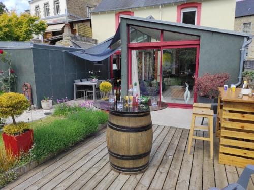 Aux Trois Palmiers Hotel in Brittany