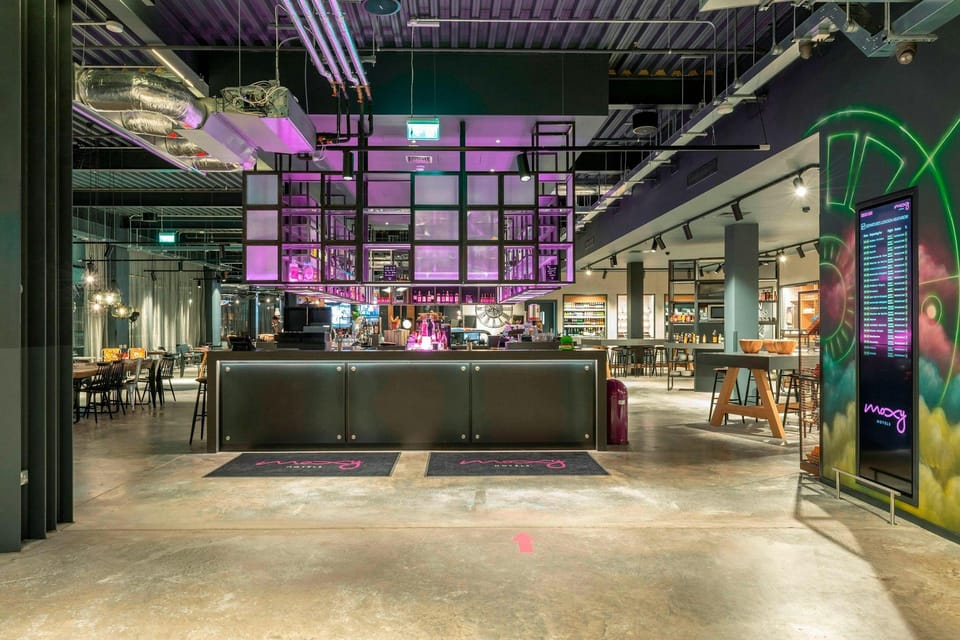Moxy London Heathrow Airport Hotel in Hounslow