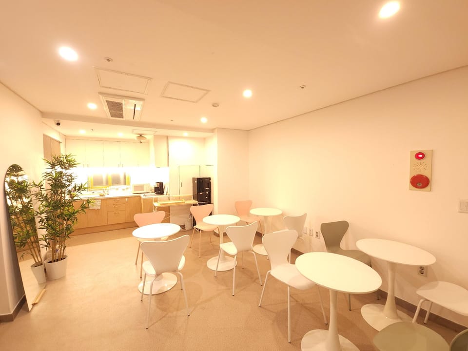 Bar/lounge