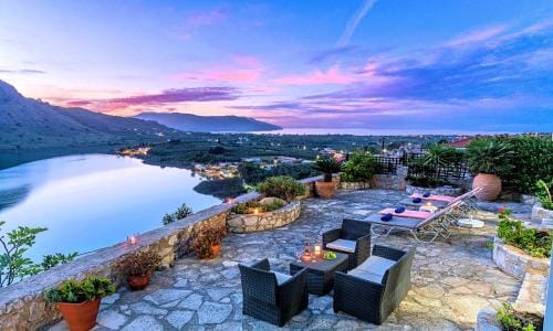 Du Lac Villas Hotel in Crete