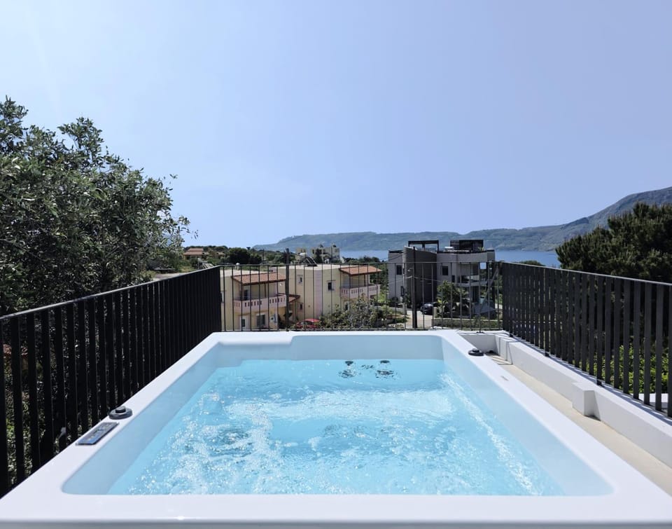 Hermes&Dione Hotel in Crete