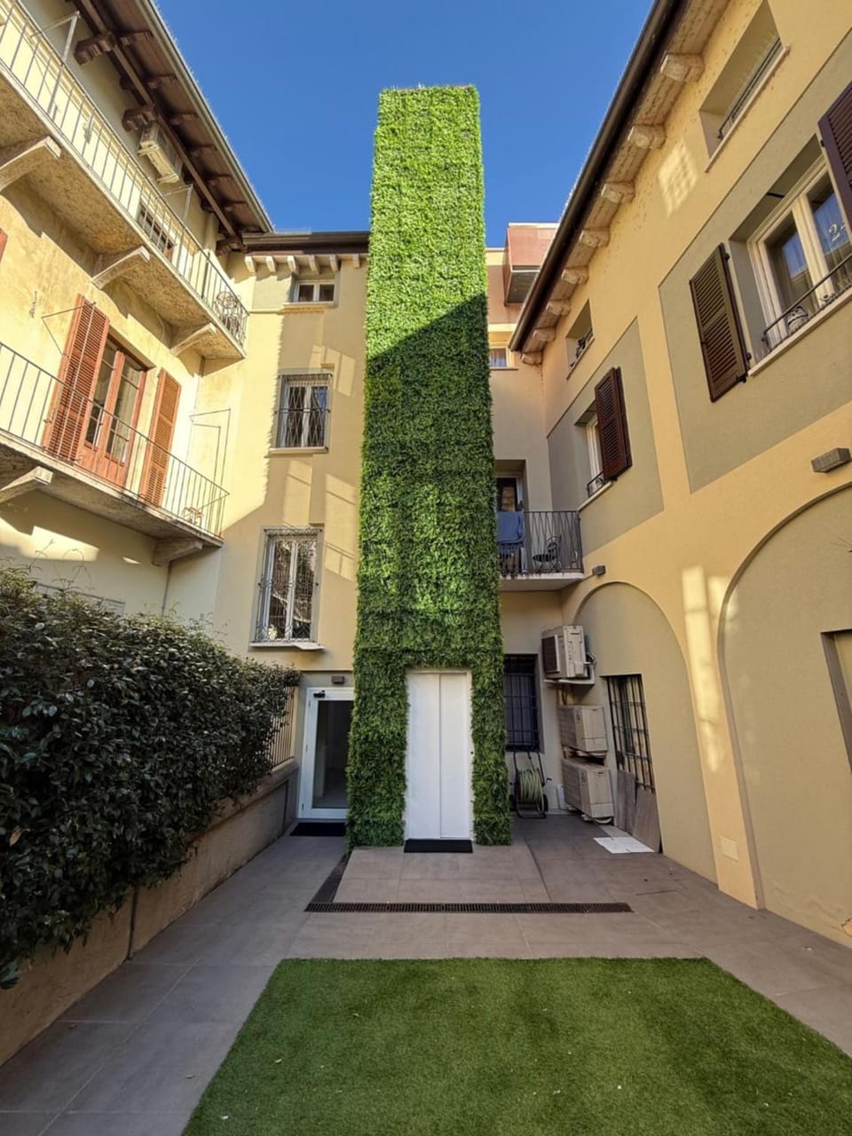 Malvezzi24 Boutique Rooms Hotel in Desenzano del Garda