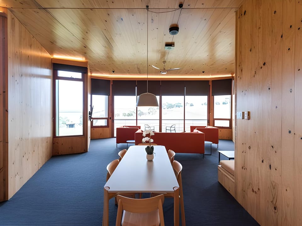 Iron Creek Bay Estate Hotel in Tasmania
