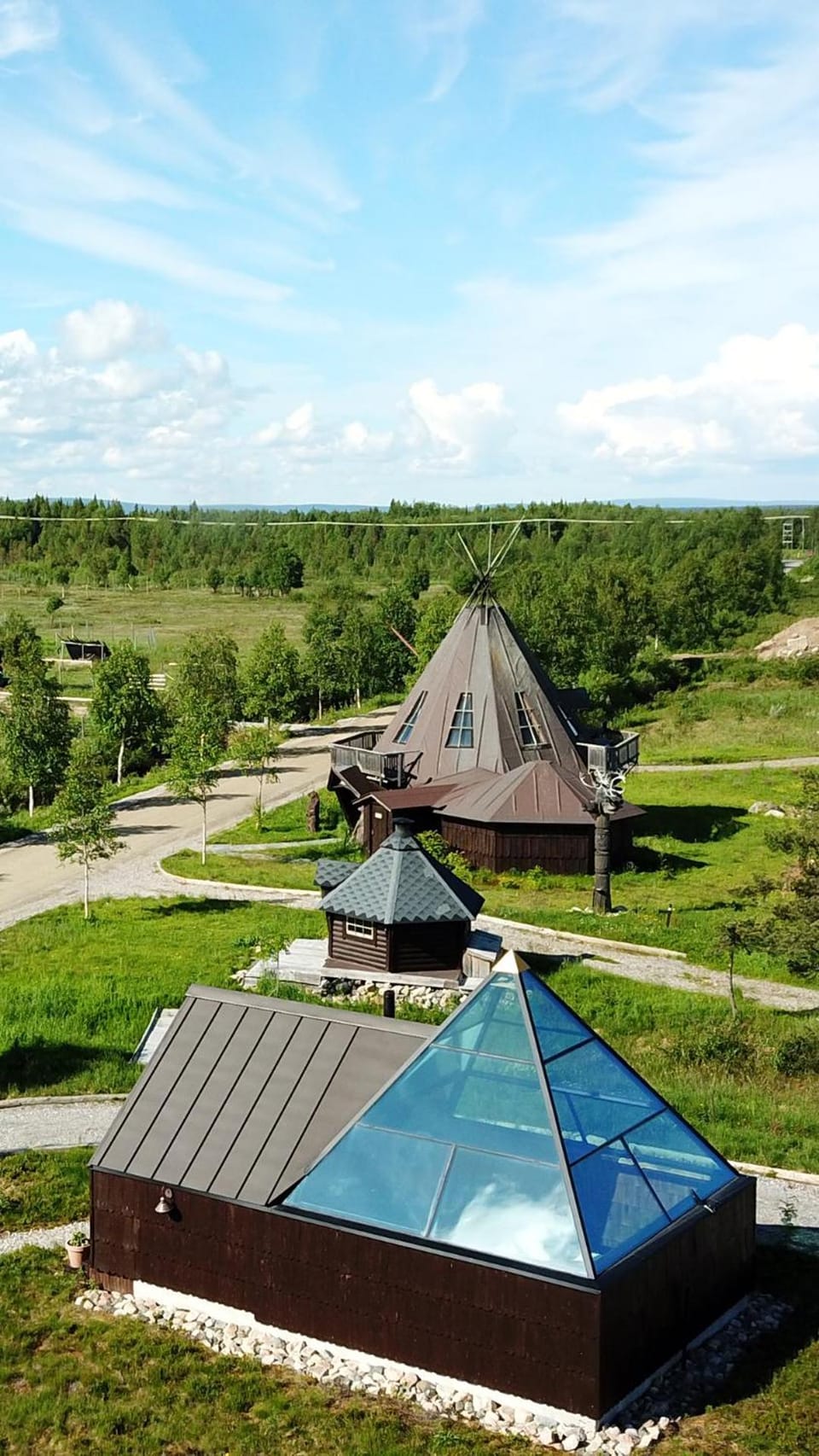 Aurora Pyramid Glass Igloos Hotel in Lapland