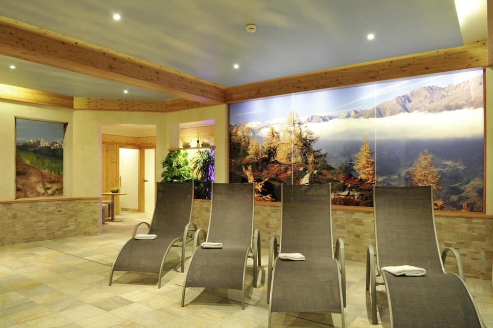 Familienhotel Moos-Alm Hotel in Lienz