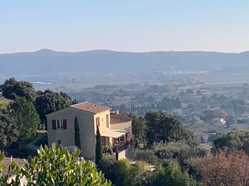Villa Madou Hotel in Rochefort-du-Gard