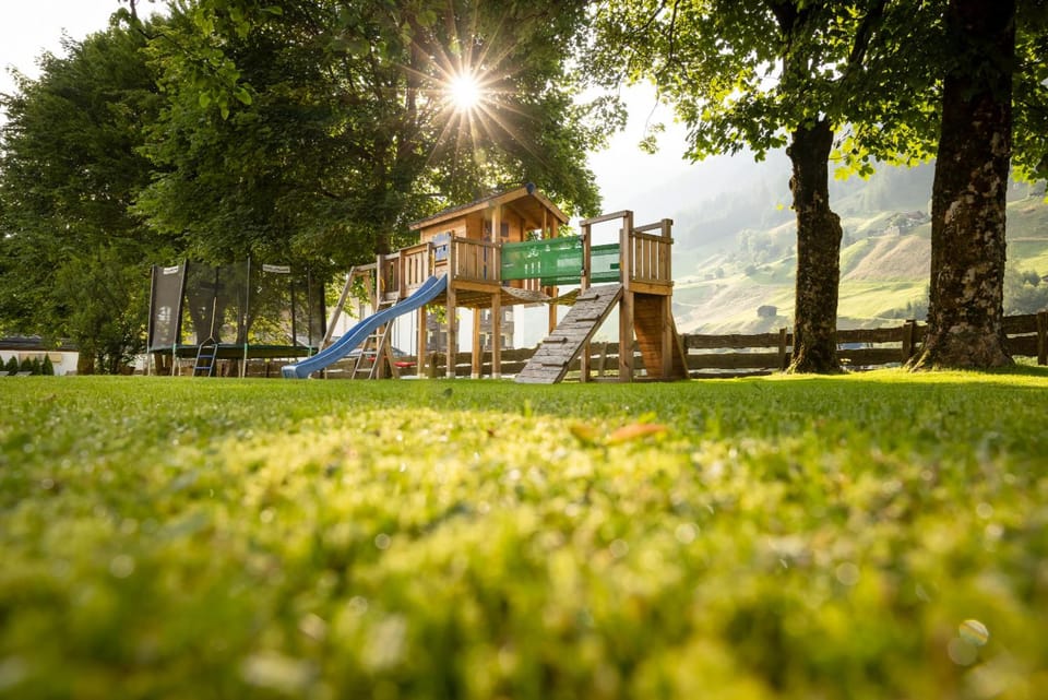Ferienwohnung Haus Zyka Hotel in Neustift im Stubaital