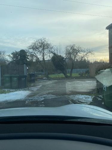 Harewood Lodge - Single and Double Rooms Self Serve Apartment Lodge in Kings Lynn