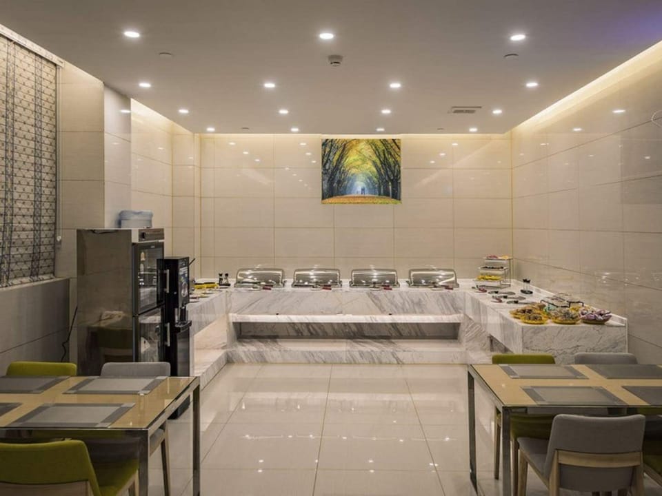 Vatica Xuzhou High Speed Railway Station Hotel Hotel in Jiangsu
