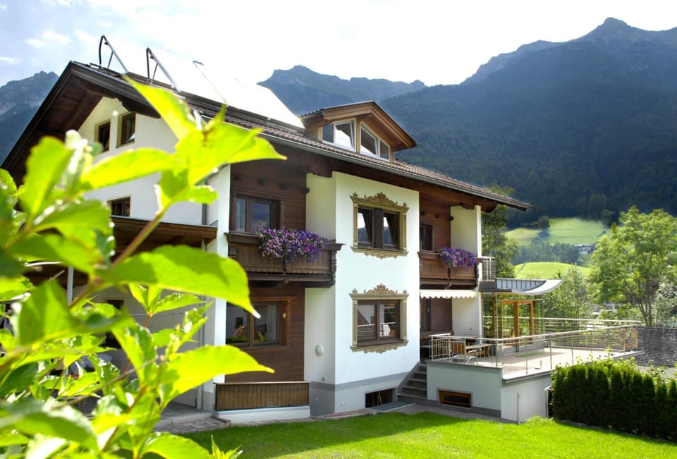 Pension Tina Hotel in Neustift im Stubaital