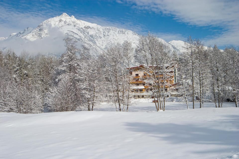 Huber Hotel Tramserhof Hotel in Tyrol