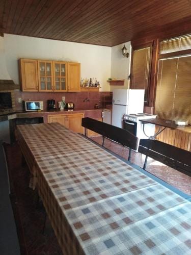 Вила Родопи Hotel in Decentralized Administration of Macedonia and Thrace