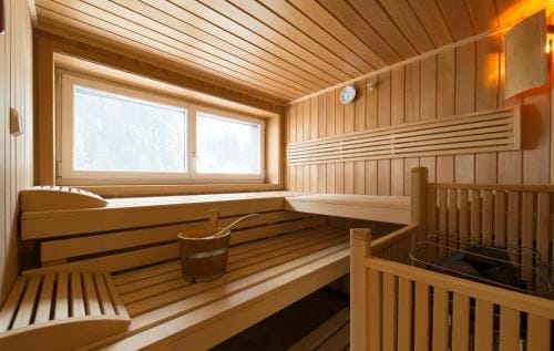 Haus Bergkristall Hotel in Saint Anton am Arlberg