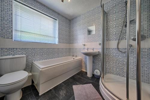 Upton Village Guest House Hotel in Wirral
