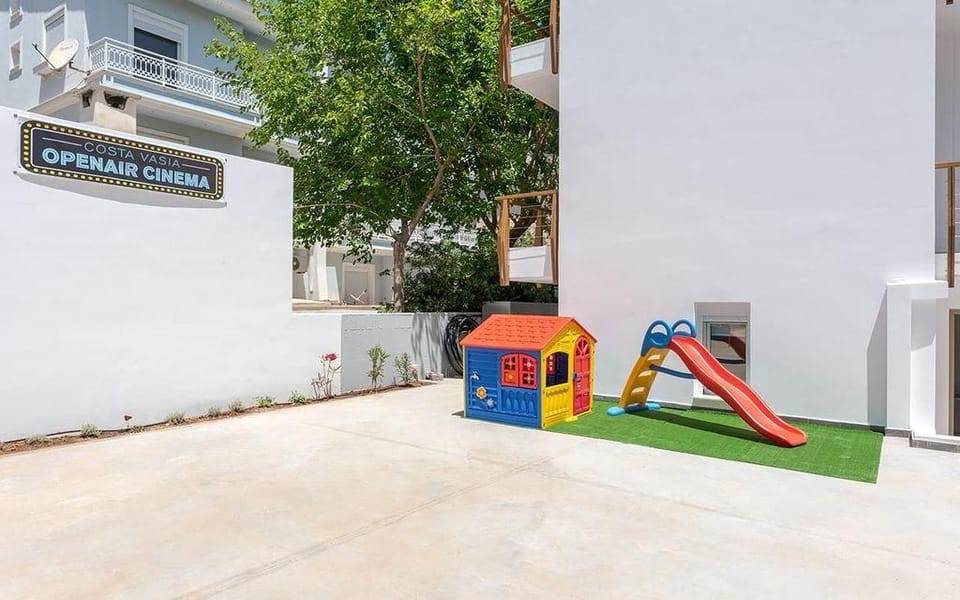 Costa Vasia Suites & Apartments Hotel in Euboea