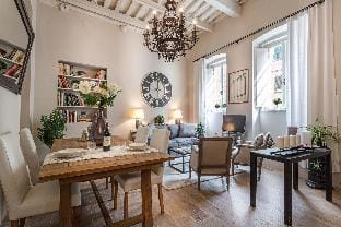 Casa Janca in Lucca with 1 bedrooms and 2 bathrooms Hotel in Capannori