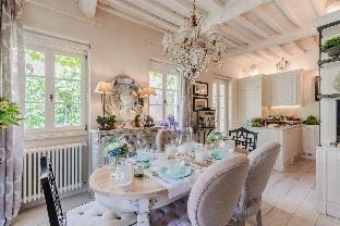 La Casina in Lucca with 2 bedrooms and 3 bathrooms Hotel in Capannori