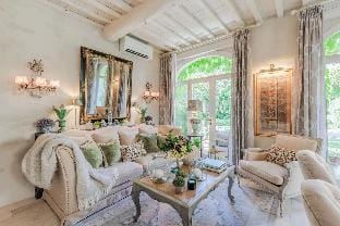 La Casina in Lucca with 2 bedrooms and 3 bathrooms Hotel in Capannori