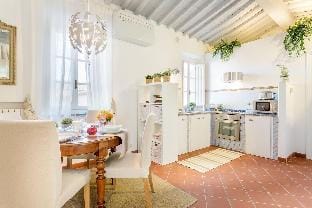 Casa Santa Zita in Lucca Hotel in Capannori