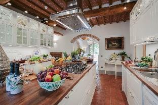 Villa Medicea in Orentano Hotel in Emilia-Romagna