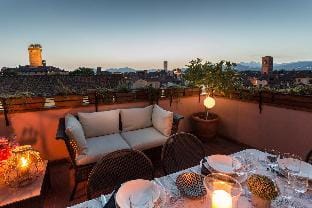 Casa Emy in Lucca with 3 bedrooms and 2 bathrooms Hotel in Capannori