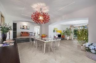 Villa Il Noce with Private Pool, SPA, Garden, BBQ and Parking Hotel in Massa Lubrense