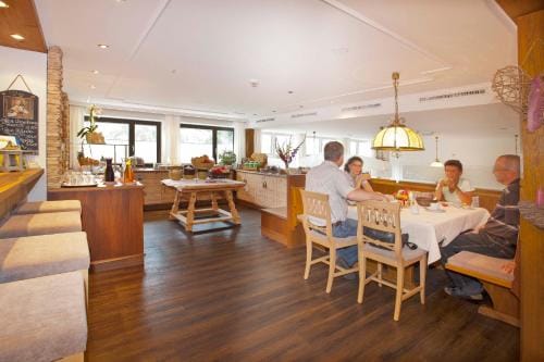 Gasthof zum Wilden Kaiser Inn in Ellmau