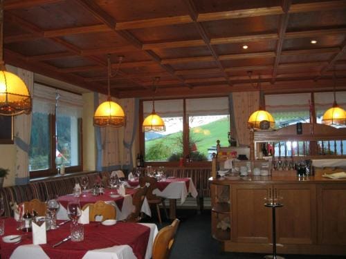 Gasthof Talblick Hotel in Saint Anton am Arlberg