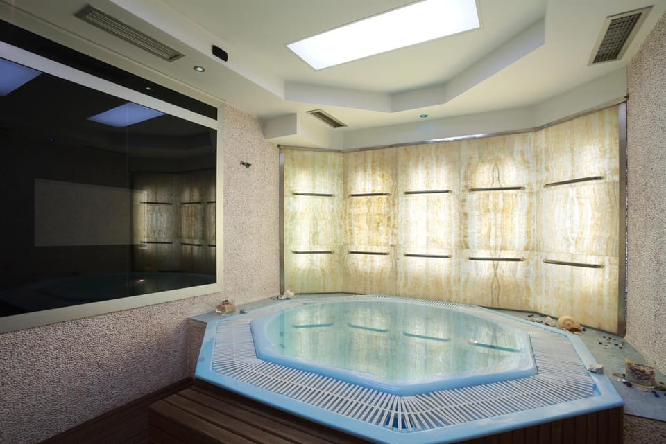 Garni Hotel Crystal Hotel in Serbia