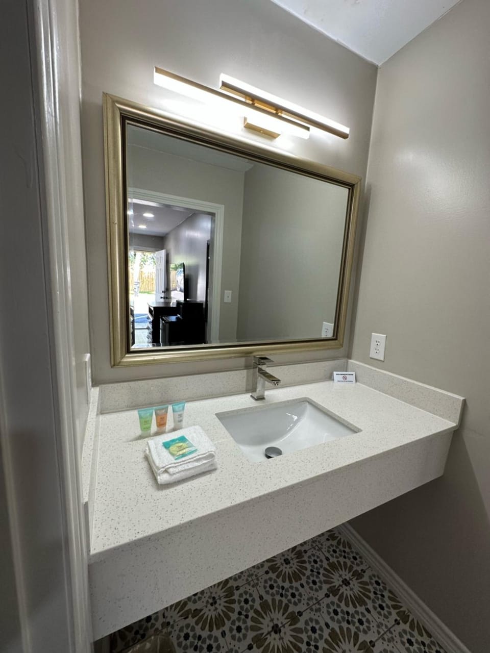 Sabinal Inn Hotel in Rio Grande