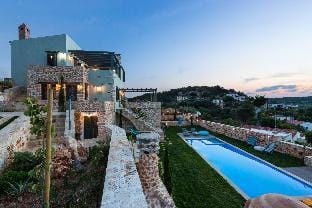ERONDAS CCV - Villa I Hotel in Crete