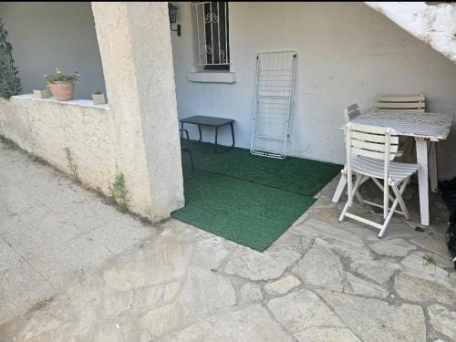 la picarde Hotel in La Seyne-sur-Mer