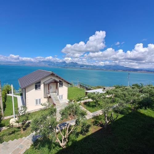 Xhuli Guesthouse Hotel in Montenegro
