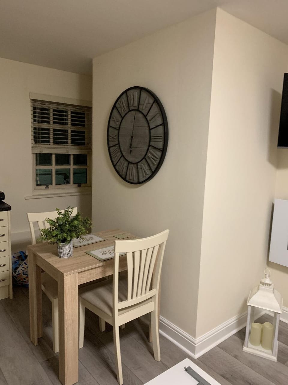 2-Bed Duplex Sleeps 3 with Fireplace Hotel in Bassetlaw District