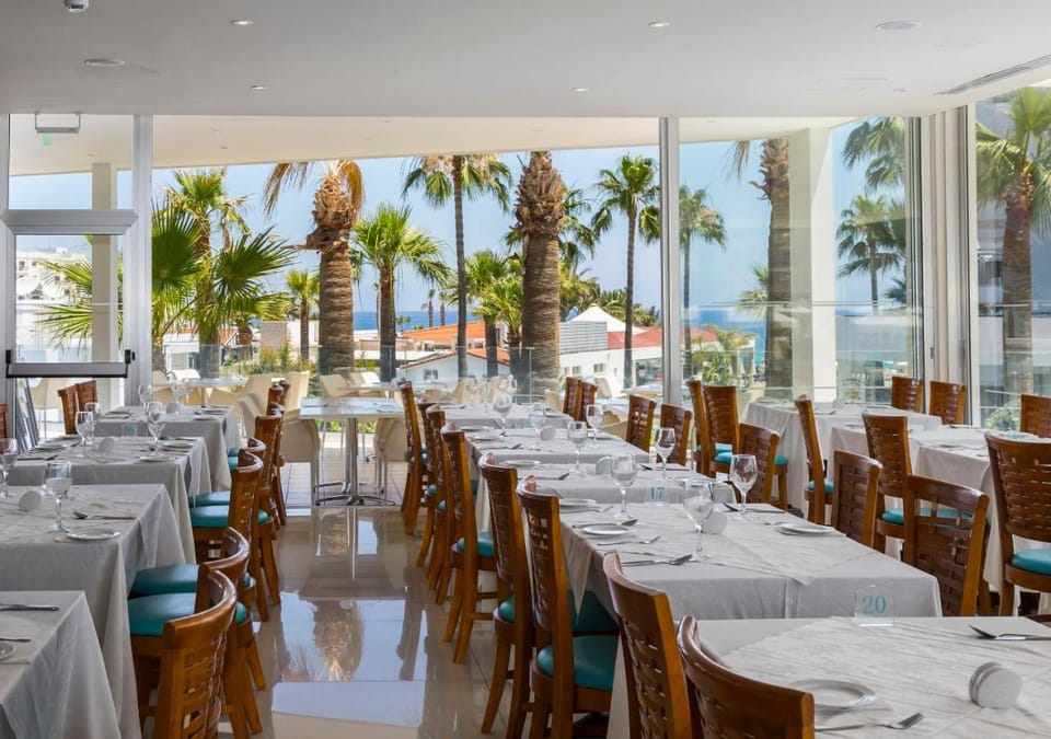 Tsokkos Protaras Beach Hotel Hotel in Protaras