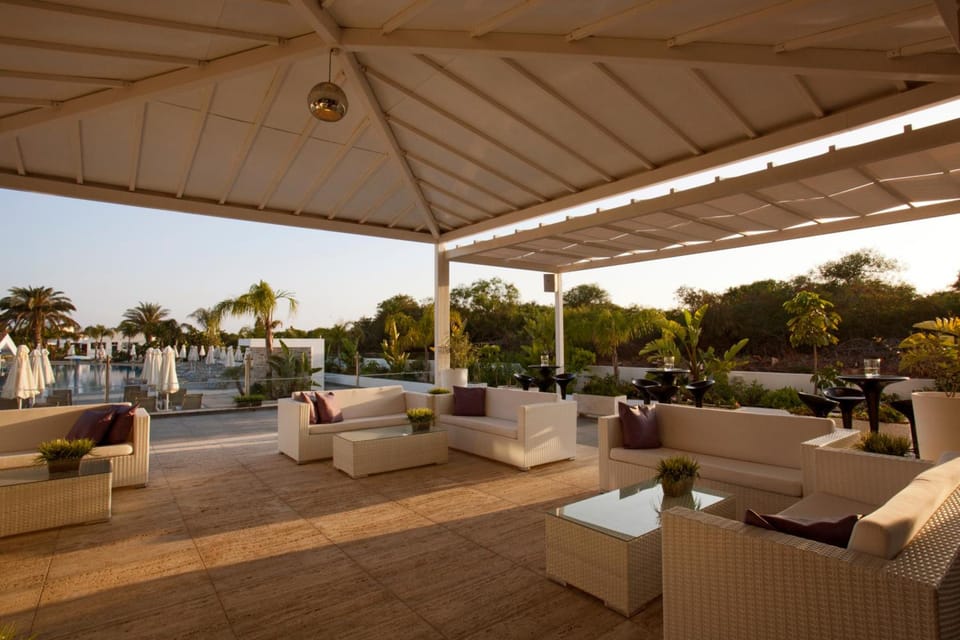 Bar/lounge