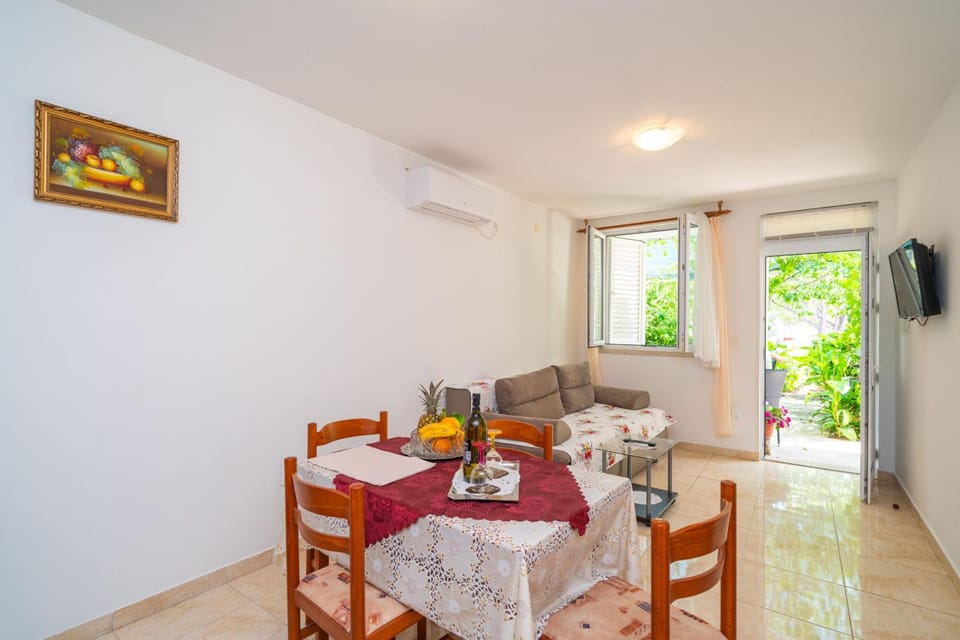 Apartments Zarac Hotel in Dubrovnik-Neretva County