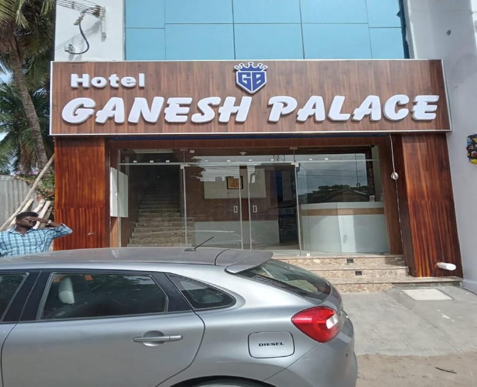 Hotel Ganesh Palace Hotel in Sri Lanka