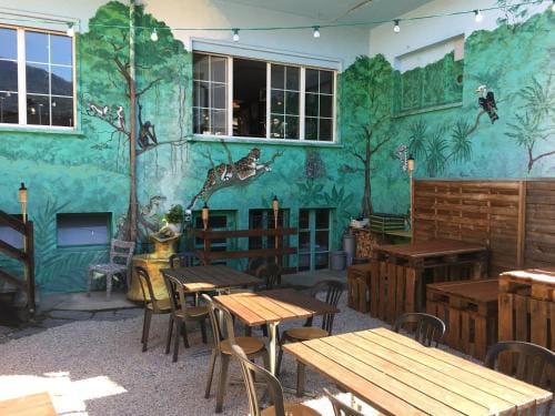 Hirschen Backpacker-Hotel & Pub Hostel in Canton of Grisons