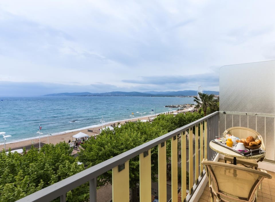 Hotel Beau Séjour  Hotel in Saint-Raphael