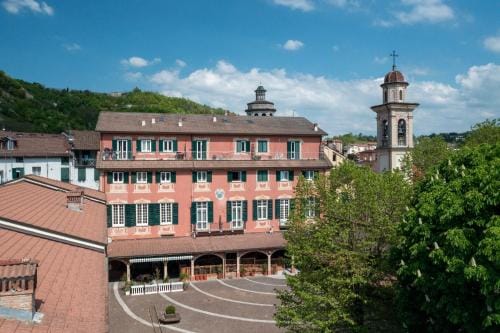 Palazzo Sertorio Suites Hotel in Gavi, Piedmont