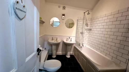 Antlers Bed and Breakfast Hotel in East Staffordshire District